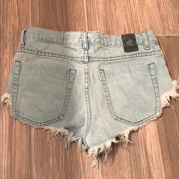 One Teaspoon Shorts ❤️ - Picture 2 of 4
